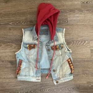 Women’s medium jean vest